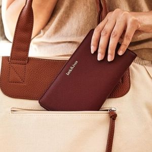 Lark & Ives Continental Snap Trifold Wallet - Burgundy